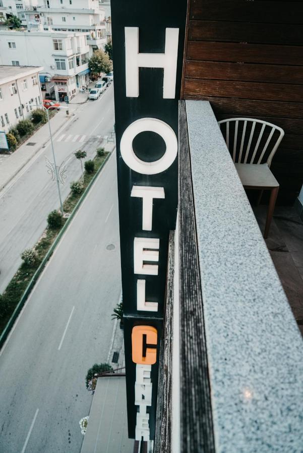 Center Hotel Gjirokaster Luaran gambar