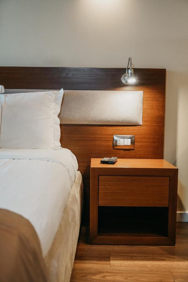 Center Hotel Gjirokaster Luaran gambar