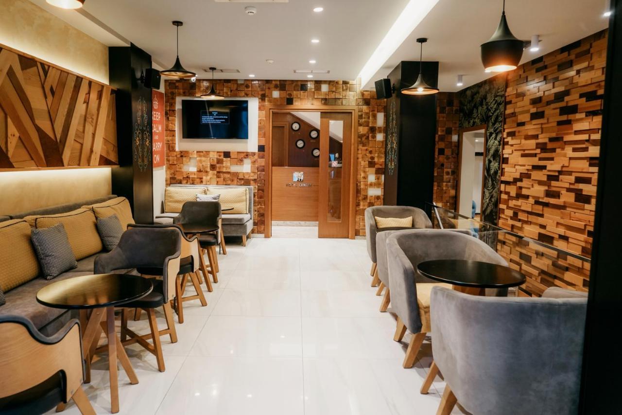 Center Hotel Gjirokaster Luaran gambar