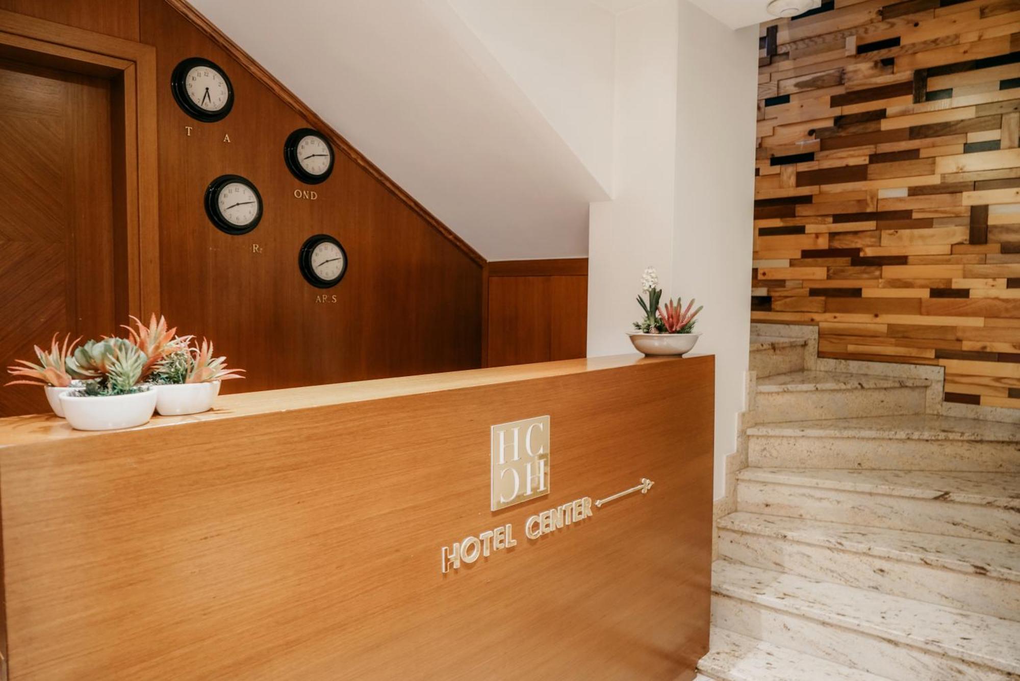 Center Hotel Gjirokaster Luaran gambar